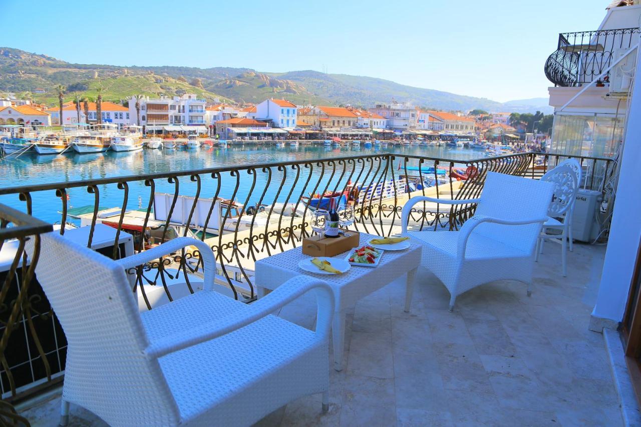 Huri & Nuri Hotel (Adults Only) Foça Exterior photo