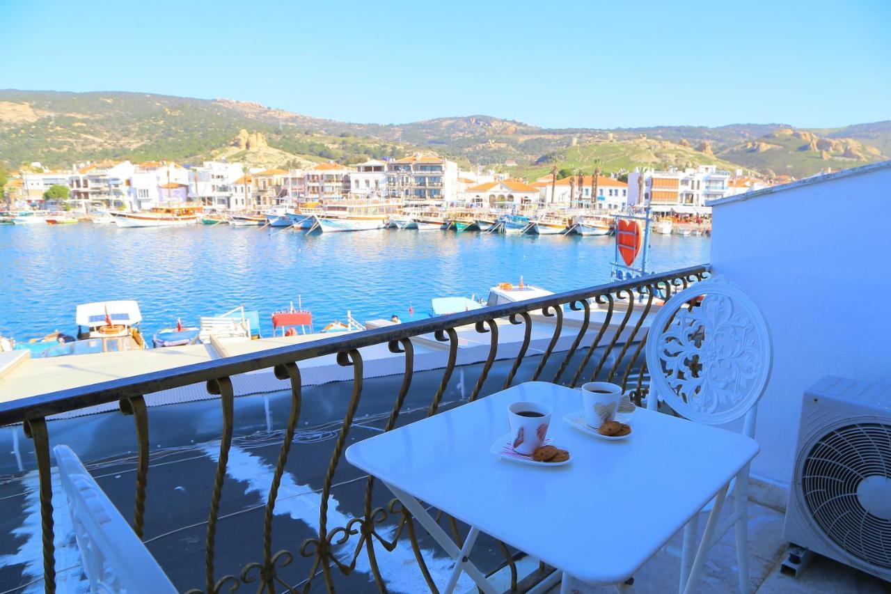 Huri & Nuri Hotel (Adults Only) Foça Exterior photo