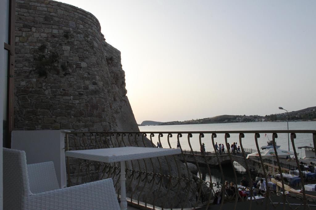 Huri & Nuri Hotel (Adults Only) Foça Exterior photo