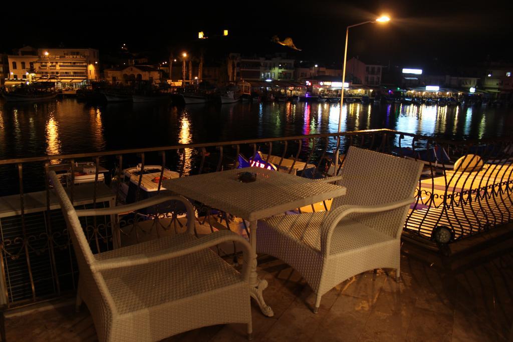 Huri & Nuri Hotel (Adults Only) Foça Exterior photo