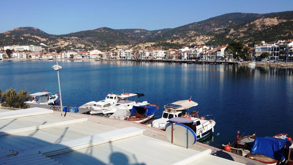 Huri & Nuri Hotel (Adults Only) Foça Exterior photo