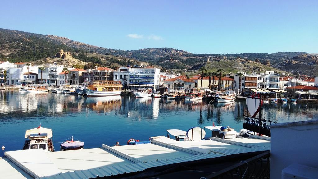 Huri & Nuri Hotel (Adults Only) Foça Exterior photo